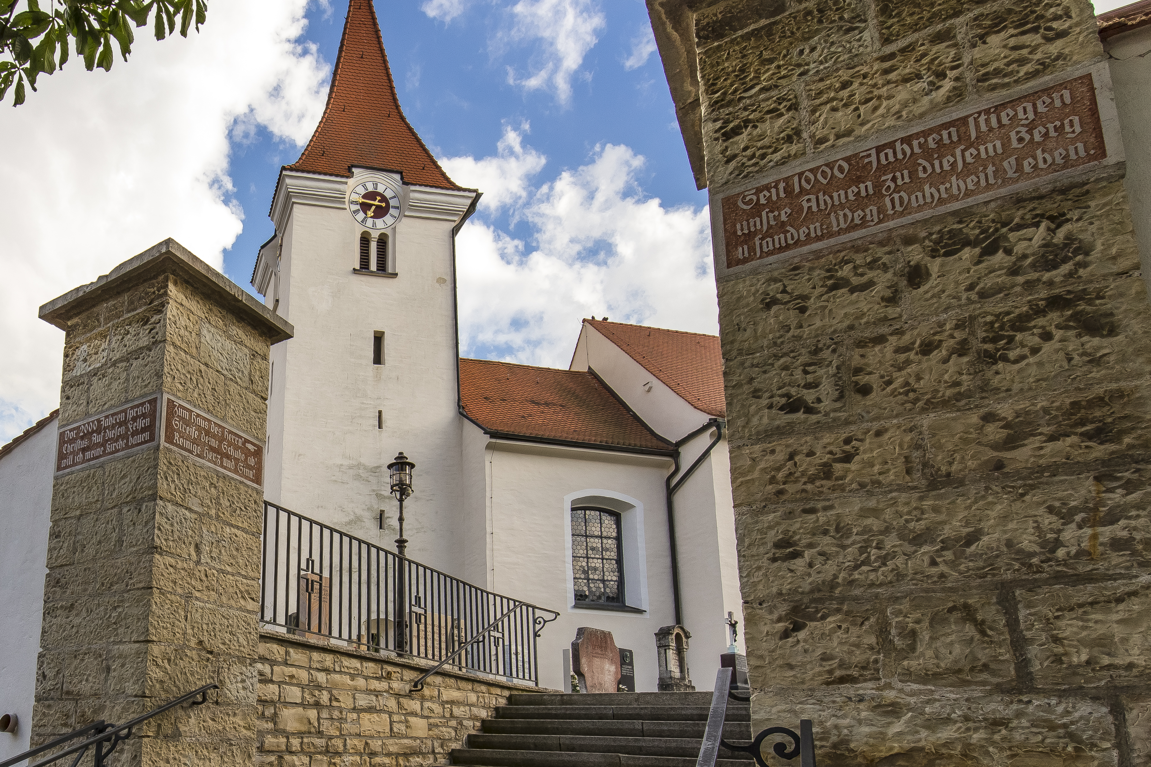 Eingang Friedhof Böhmfeld