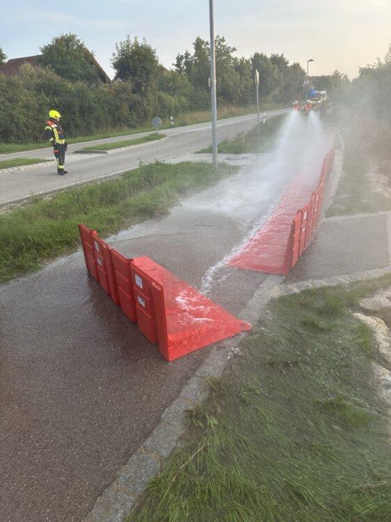 Versuch mit dem neuen Hochwasserschutzsystem